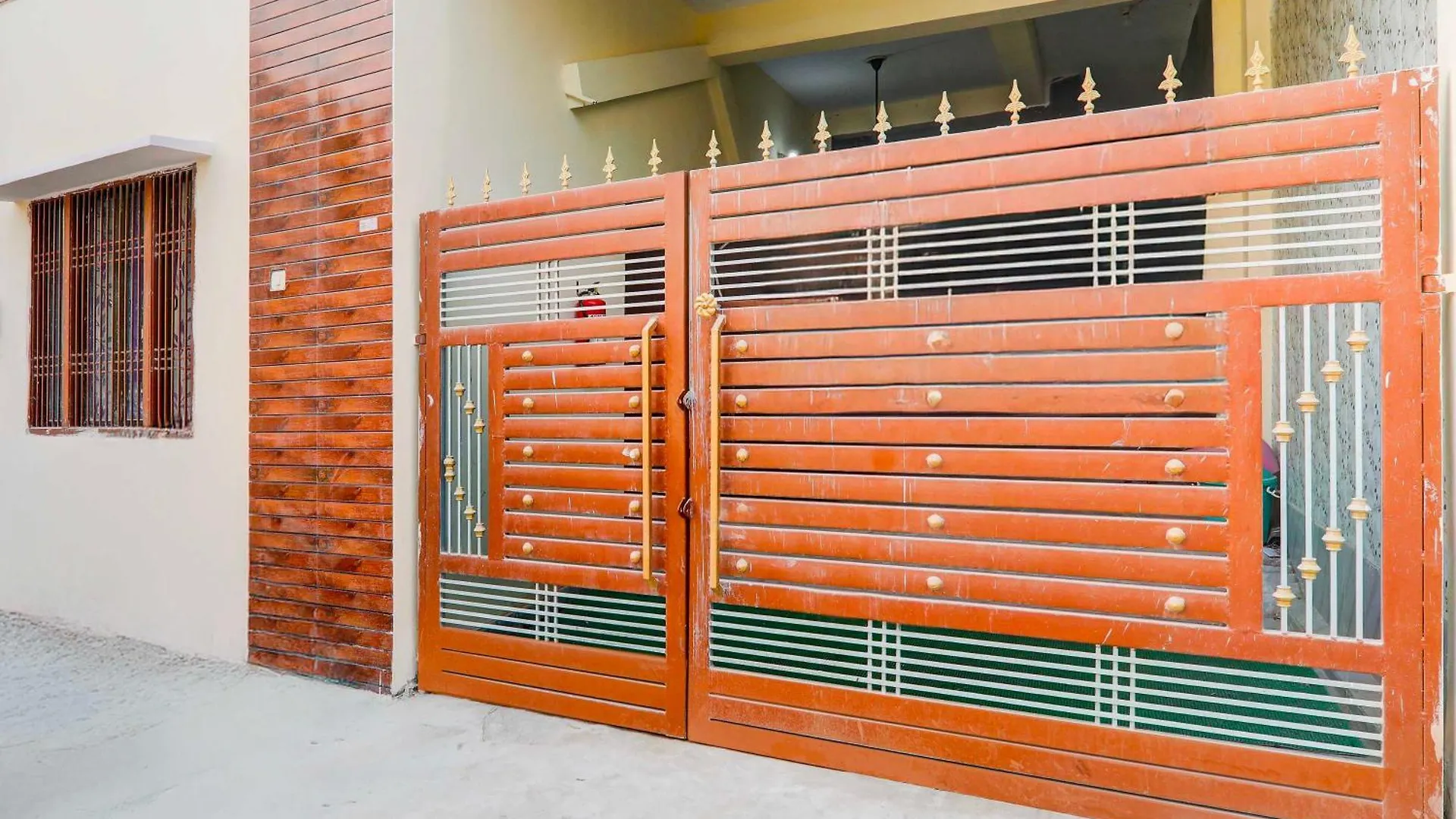 فندق Collection O Sudhirpur Near Phonix Hospital فاراناسي 3*,  الهند